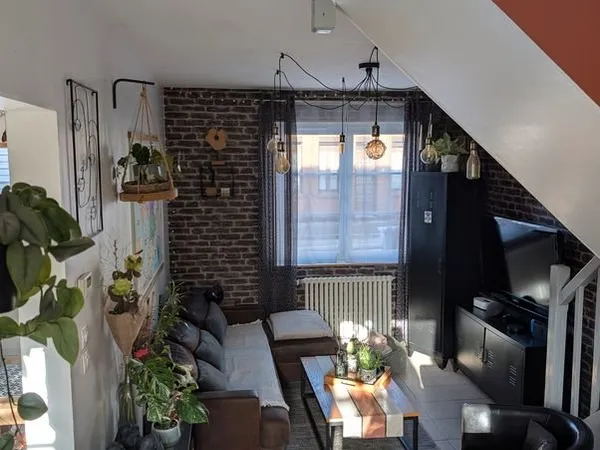 Maison mitoyenne avec jardin
