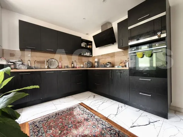 Maison 5 pièces 182 m²