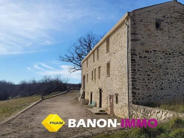 Maison 11 pièces 282 m²