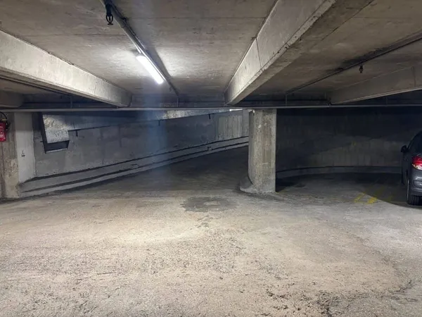 Parking 9 m²