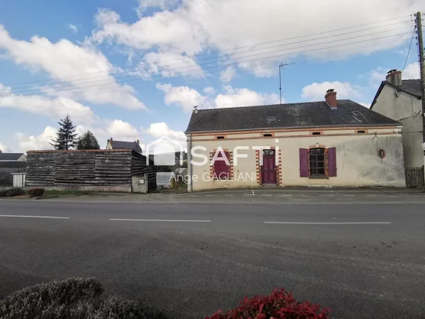 Maison 4 chambres à fort potentiel sur grand terrain à l'entrée de Cossé-Le-Viivien