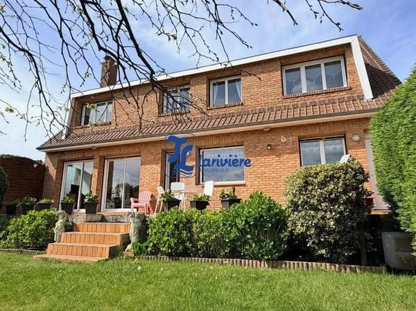 Maison 6 pièces 195 m²