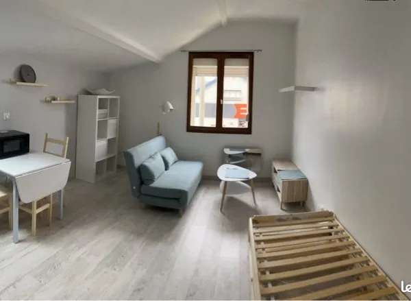 Loue studio meublé secteur St Marceau