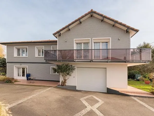 Maison 6 pièces 200 m²
