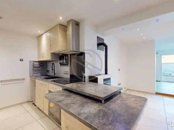 Appartement 4 pièces 83 m²