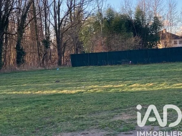 Terrain 1008 m²