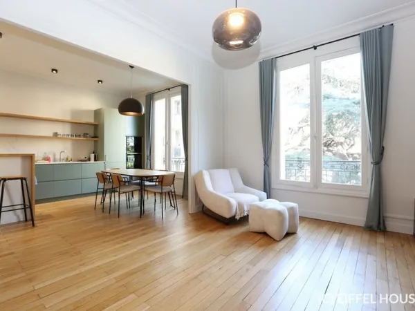Appartement 4 pièces - avenue de Versailles