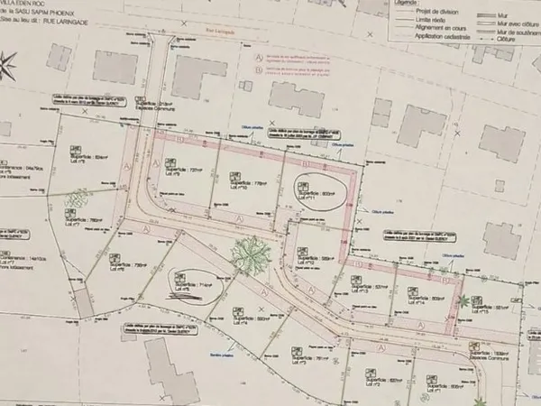 Terrain 778 m²