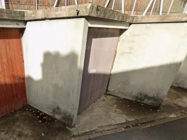 Parking / box Sainte Genevieve Des Bois 13 m2