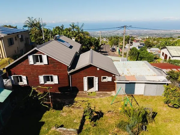 A VENDRE Maison 8 pièces 150 m2 Terrain constructible de