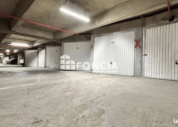 Ensemble de 6 BOX à vendre
