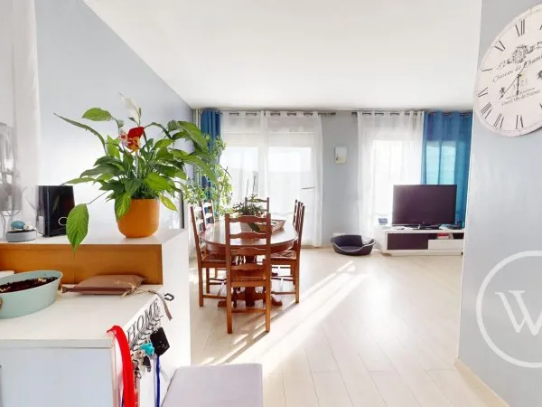 Appartement sans vis à vis avec 4 chambres