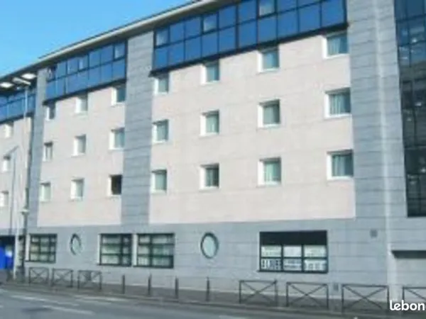 Studio 1 pièce 18 m²