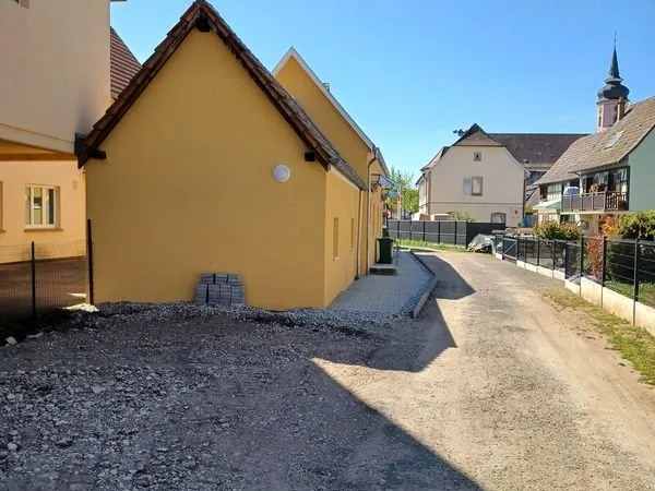 Maison neuve de 4 pces mitoyenne à louer à Duppigheim