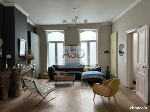 Maison 8 pièces 295 m²