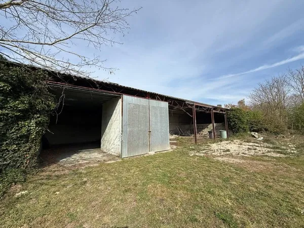 Hangar à vendre à Angerville Fort potentiel