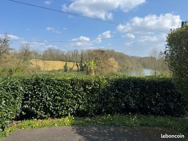 Jolie maison vue dégagée