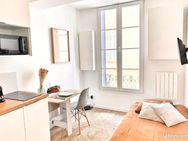 Studio climatisé équipé rénové hyper centre