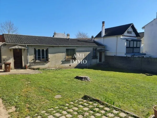 Terrain 281 m²