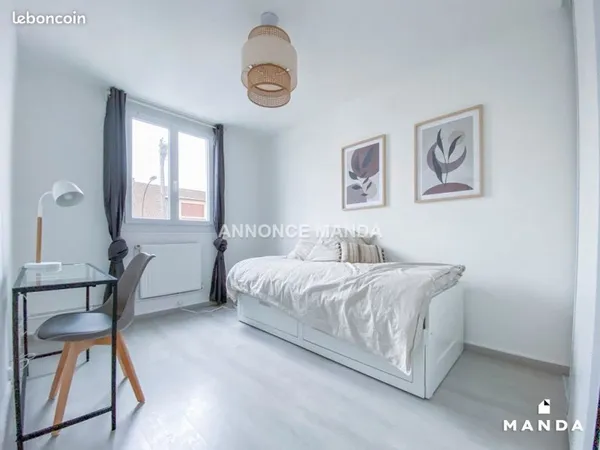 Chambre 4 pièces 10 m²