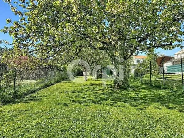 Terrain 490 m²