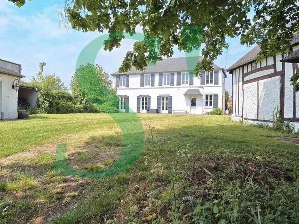 Maison 10 pièces 267 m²