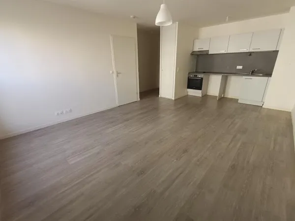 Très beau 2P Résidence très Recherchée Kaufman & Broad 2021 au pied de la Gare RER A Cergy-le-Haut