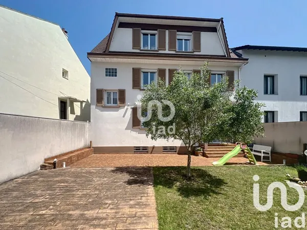 Maison 9 pièces 265 m²