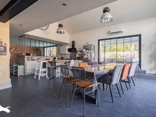 Maison 5 pièces 143 m²