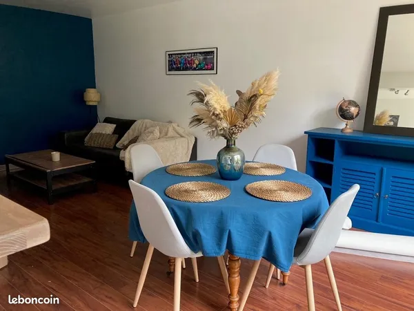 T2 meublé spacieux avec terrasse et parking - Quartier Longchamp