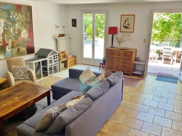 Maison 7 pièces 197 m²