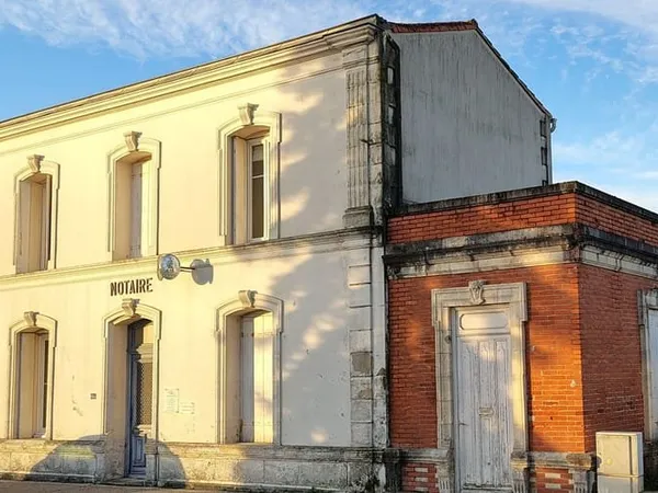 Immeuble 8 pièces 130 m²