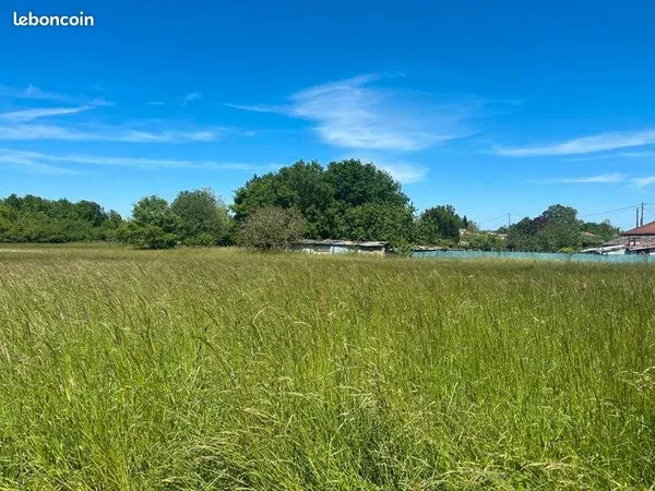 Terrain 1 630 m² Meauzac