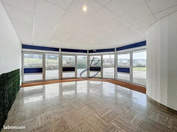 Local commercial 245 m² Bourgoin-Jallieu