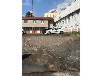 A LOUER , zone industrielle , Ducos, local de 60m2