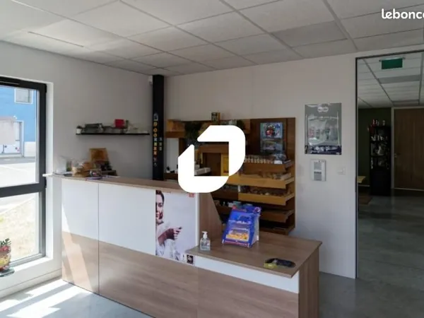 Bureaux 247 m²