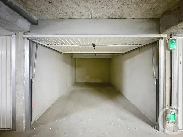 Parking 15 m²
