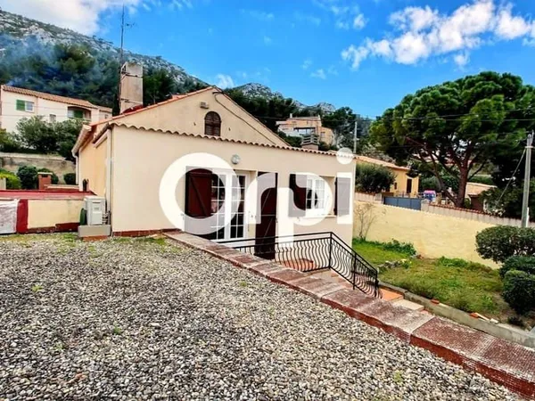 Maison 60 m² avec jardin, terrasse, studio et dépendances - Sormiou 13009 Marseille - Calanques
