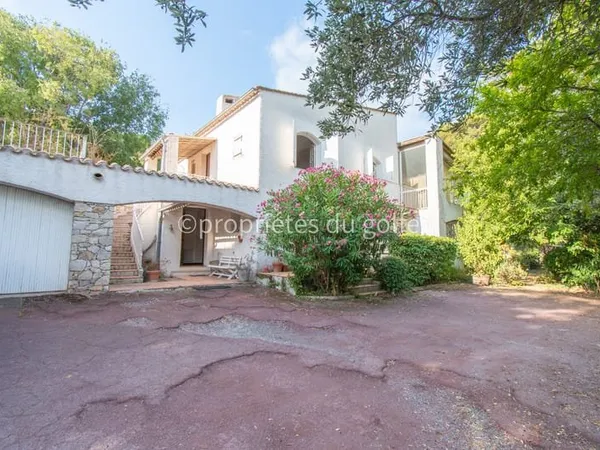 Sète, bas saint Clair, confortable villa familiale avec pisc