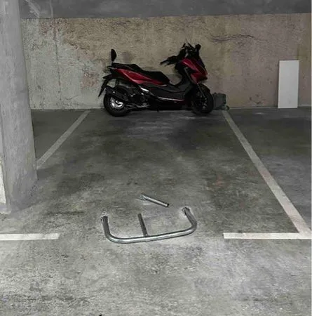 Place de parking coeur capelette à la location