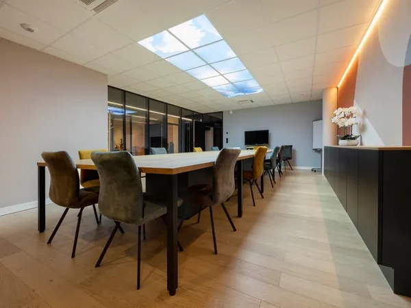 Plateaux de bureaux zone de l'Hermitage à Brest - Hyper visibilité commerciale