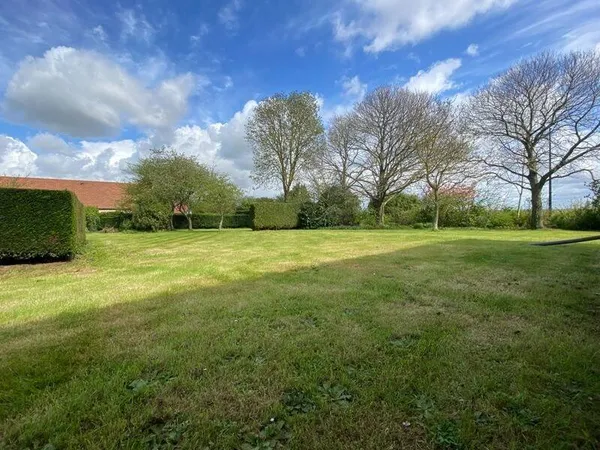 Terrain constructible 1000 m²