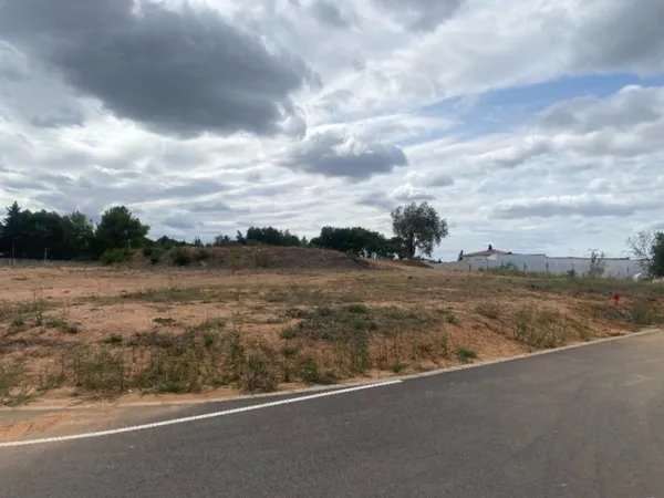 Terrain 891 m²
