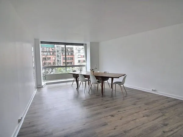 Appartement 5 pièces 104 m²