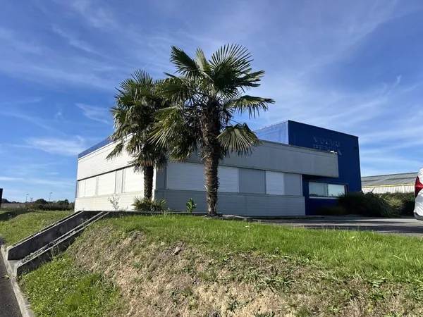 Local commercial 410 m²