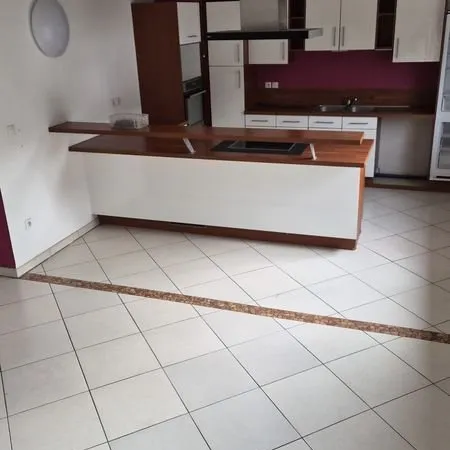 Très beau F4 en duplex