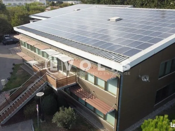 Bureaux 393 m²
