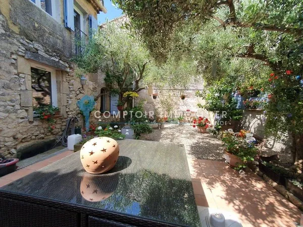 Maison 7 pièces 212 m²