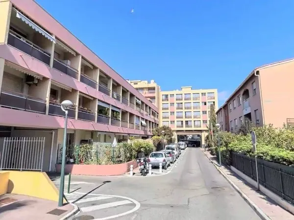 Parking 15 m²