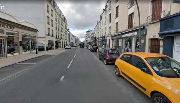 Local commercial emplacement n°1 - bail 3.6.9